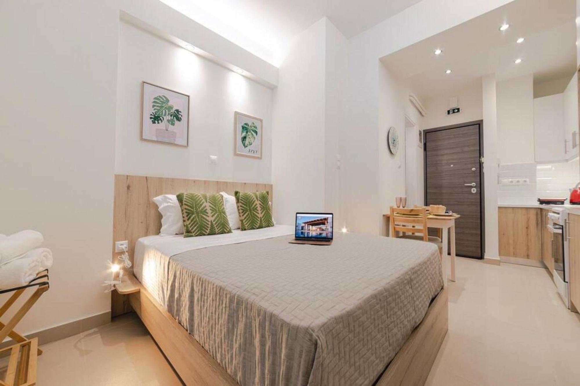 Small And Cozy Studio เอเธนส์ ภายนอก รูปภาพ