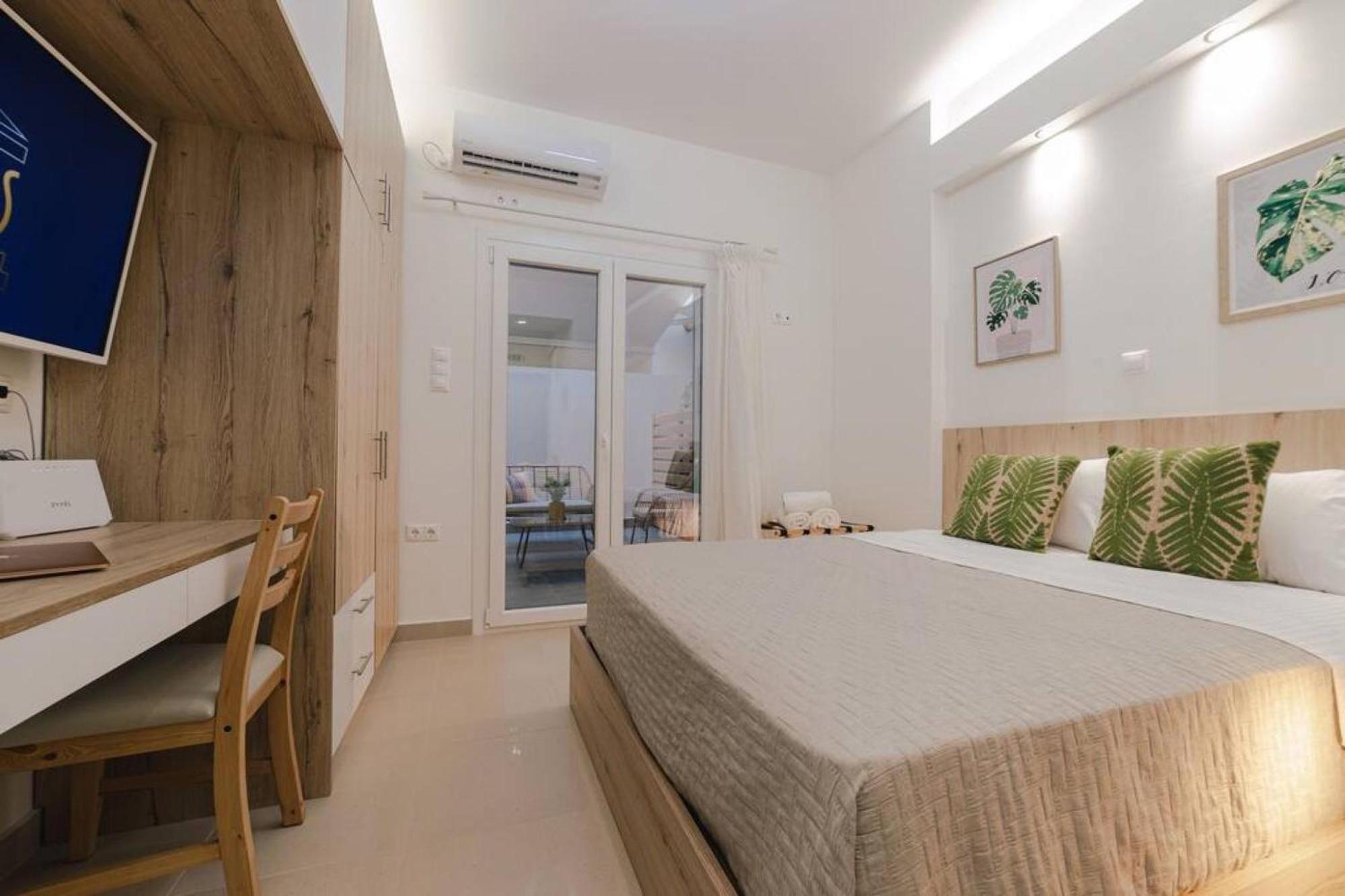 Small And Cozy Studio เอเธนส์ ภายนอก รูปภาพ