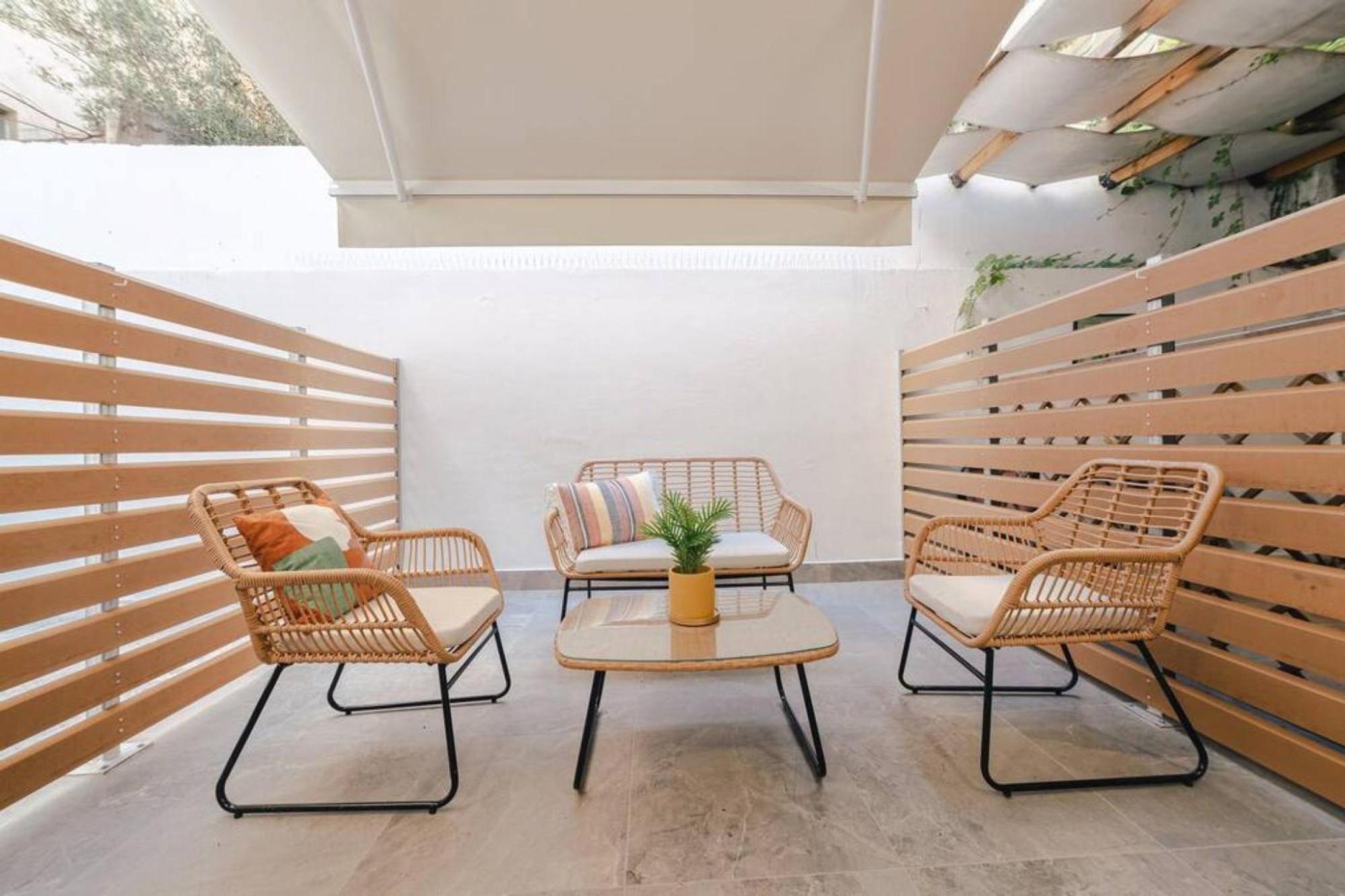 Small And Cozy Studio เอเธนส์ ภายนอก รูปภาพ
